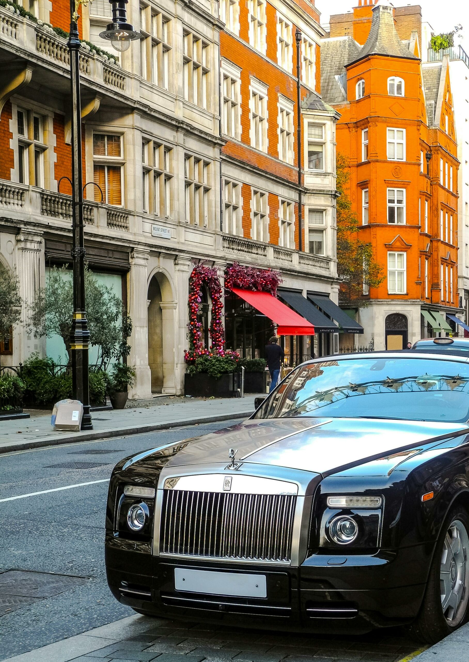 luxury concierge service Cannes French Riviera