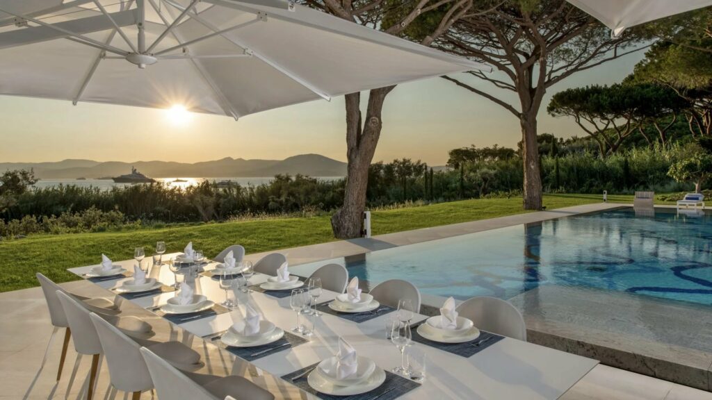 How Much Does It Cost to Rent a Luxury Villa on the French Riviera?