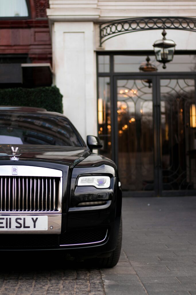 What a Luxury Concierge Actually Does (and Why It Matters)